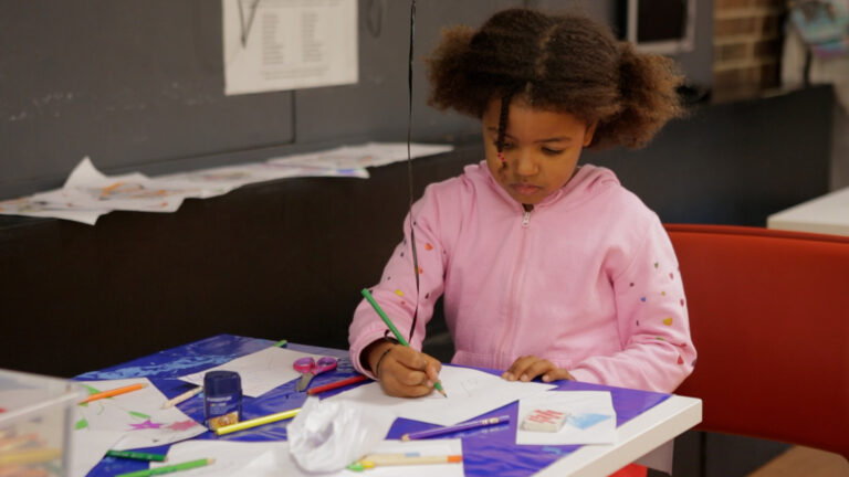 Meko Filmmaterial.00_05_03_01.Standbild028