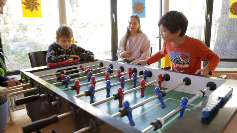 Meko Filmmaterial.00_05_15_08.Standbild027